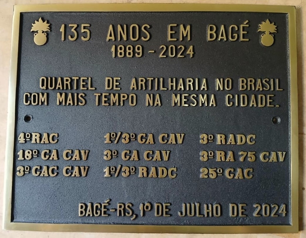 PLACA DE BRONZE FUNDIDO